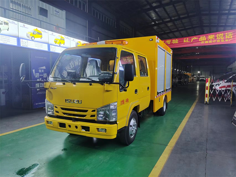 五十鈴雙排1500方救險車